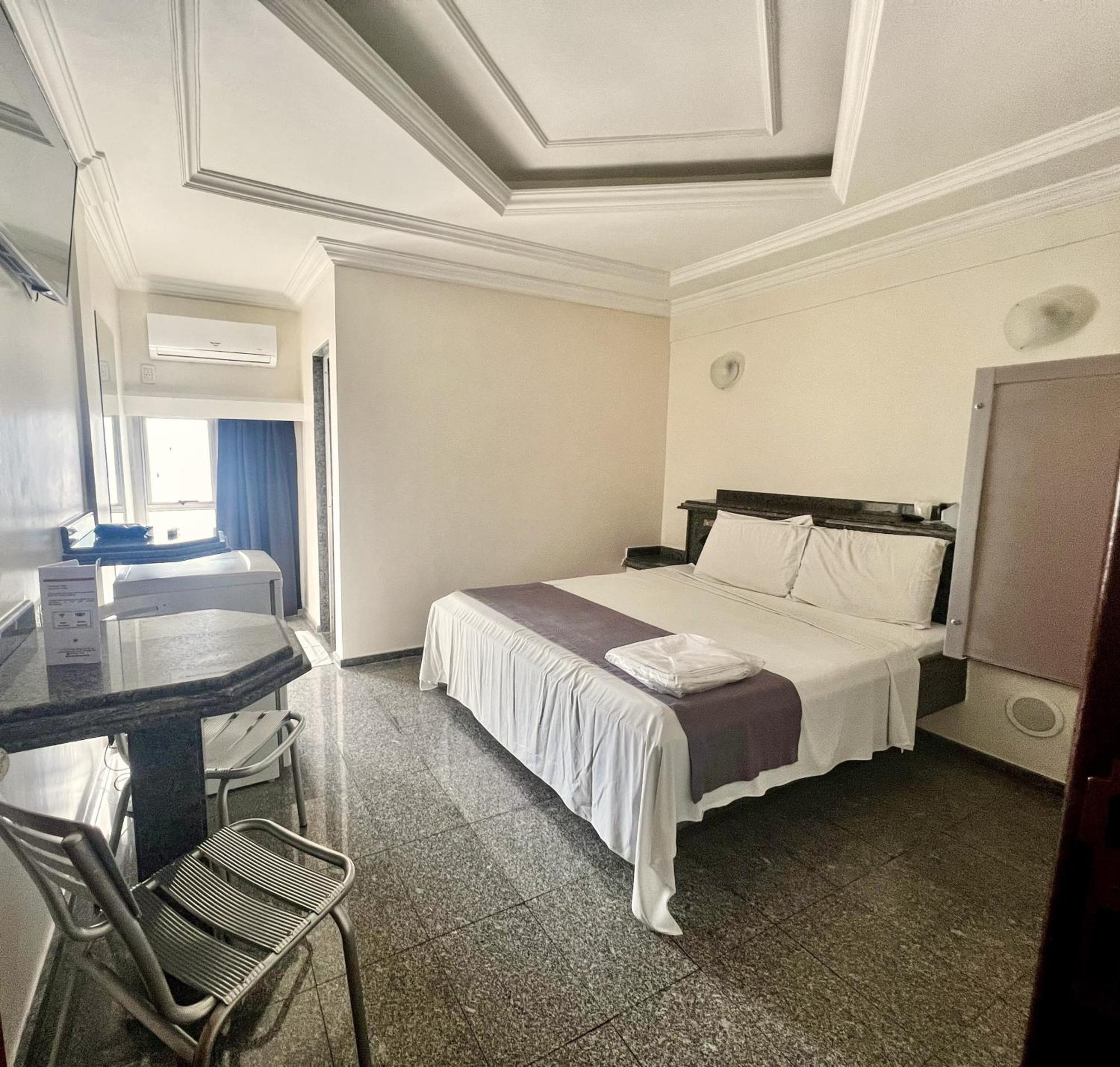 Hotel Buriti Stop (Adults Only) กัวยาเนีย ภายนอก รูปภาพ